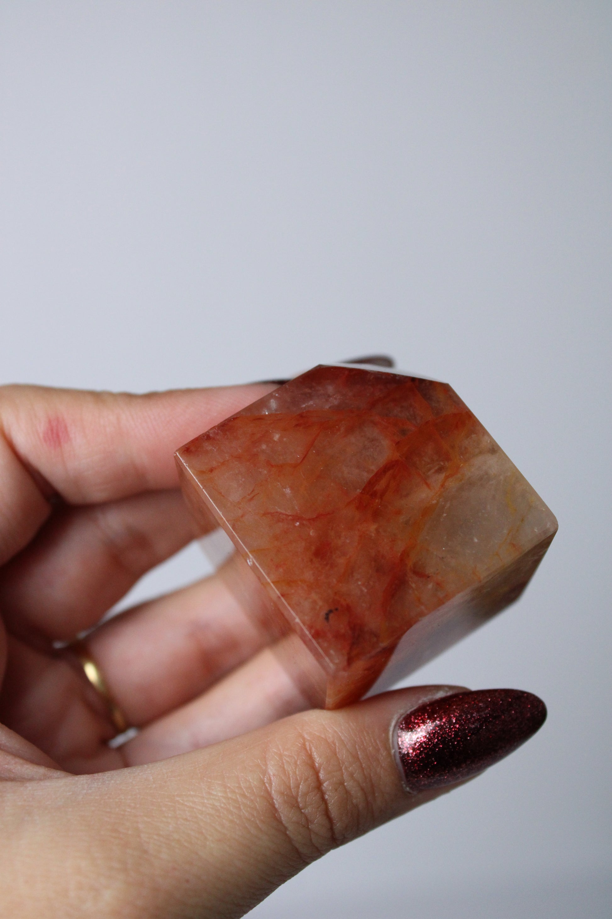 Fire quartz kubus - Gemstone Dreams