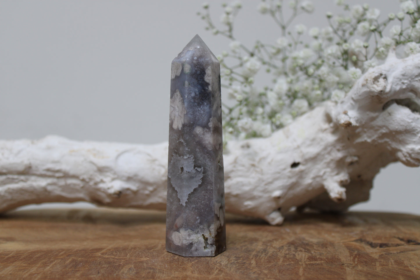 Blauwe bloemagaat toren - Gemstone Dreams