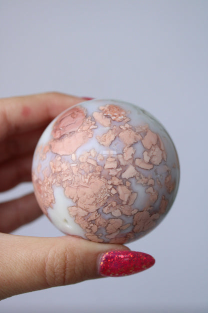 Pink agate sphere - Gemstone Dreams