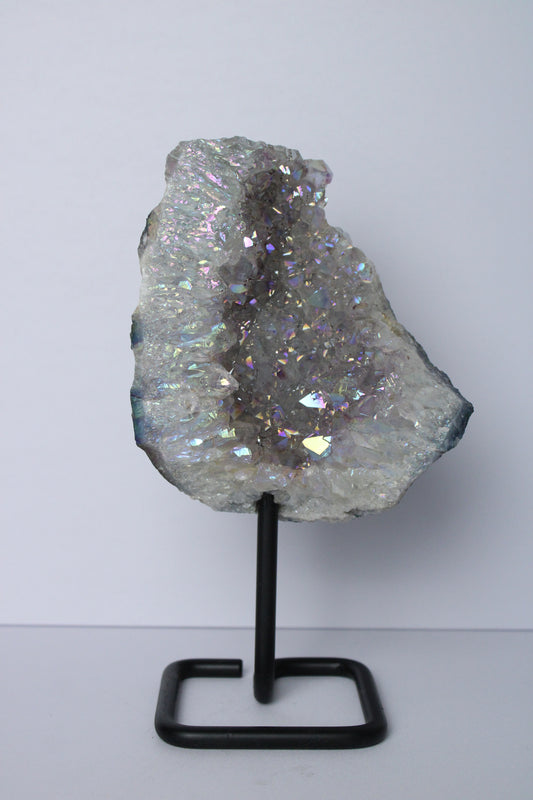 XL amethist cluster angel aura op standaard