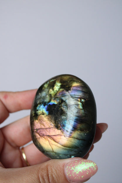 Labradorite palm stone