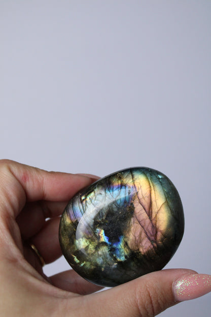 Labradorite palm stone