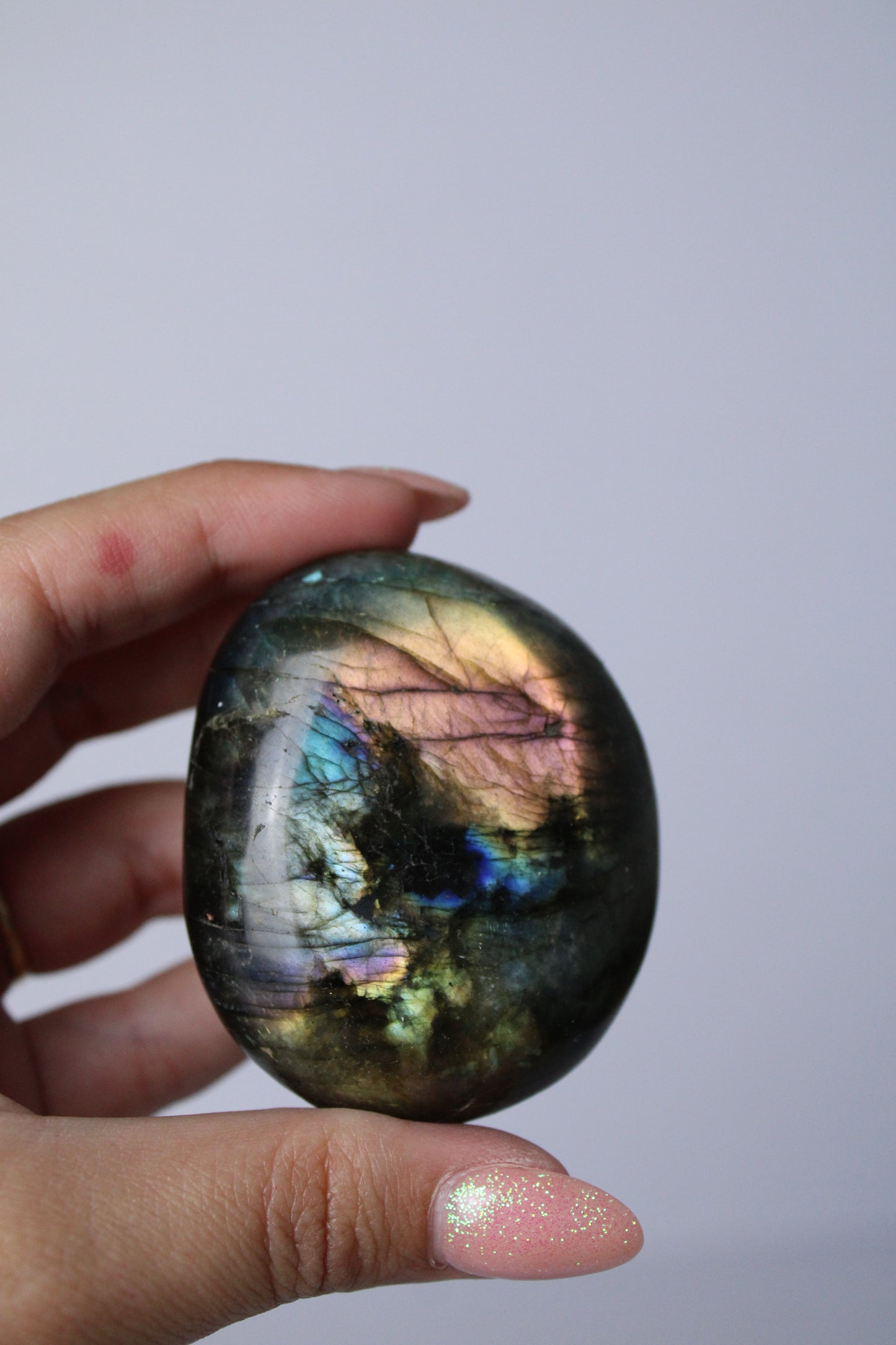 Labradorite palm stone