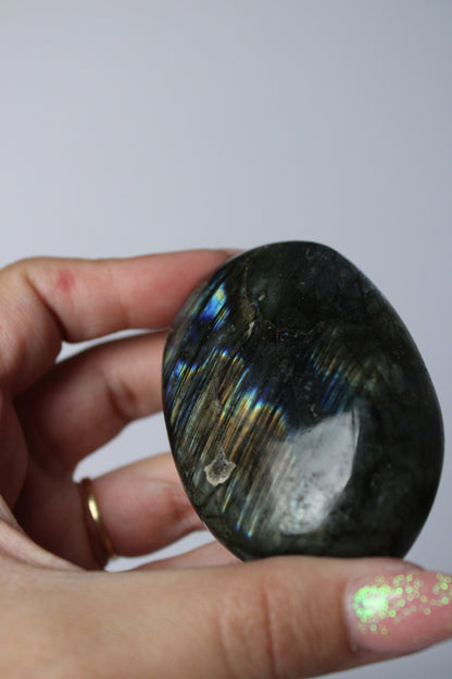 Labradorite palm stone